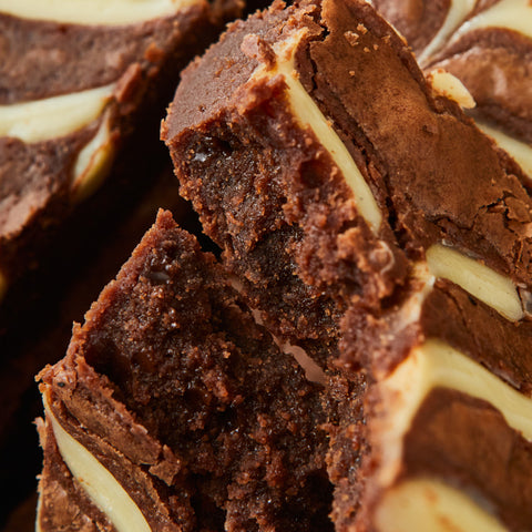 Curly Whirly Brownie Box of 12